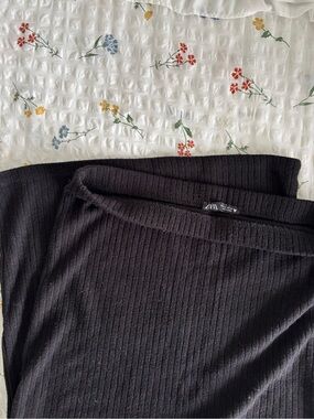 Zara Black Ribbed Knit Midi Skirt